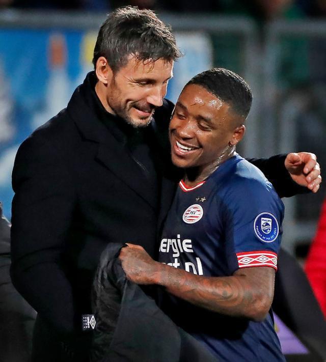 通过敏锐的 通过敏锐的