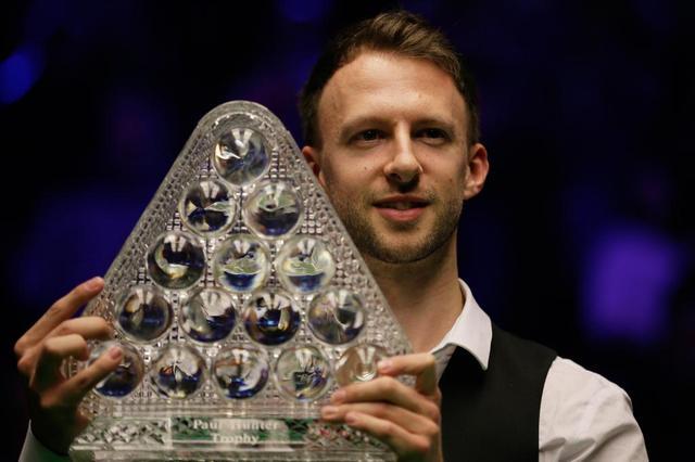 赛场上再创 赛场上再创