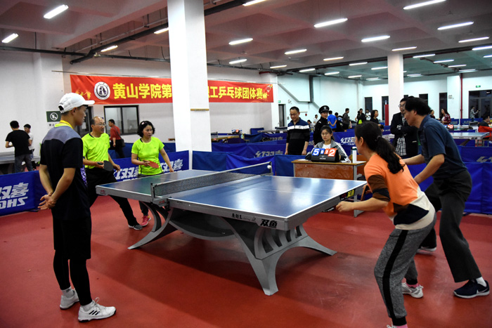 他以身作则 他以身作则